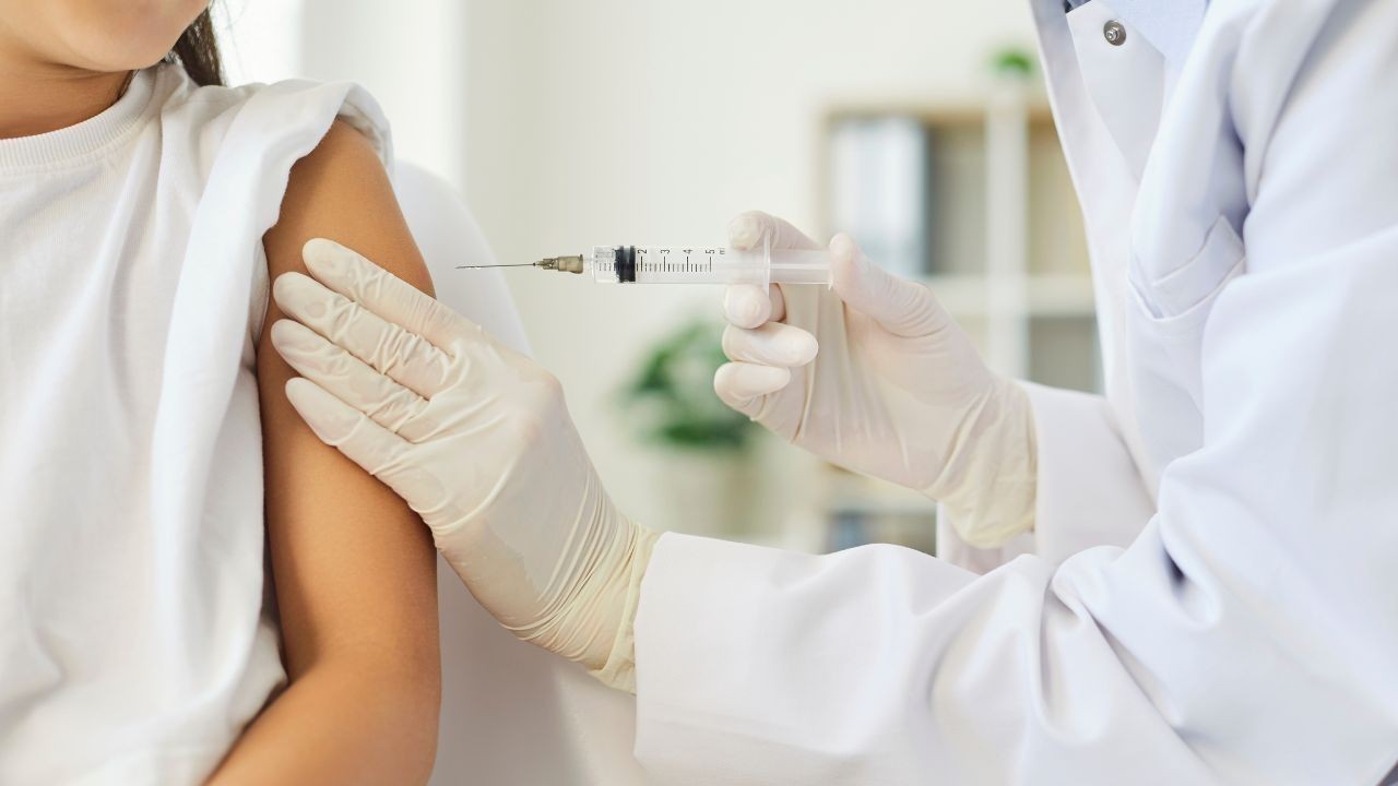 हमीरपुर में 4 और 5 अप्रैल को लड़कियों को सर्वाइकल कैंसर से बचाव के टीके लगाए जाएंगे