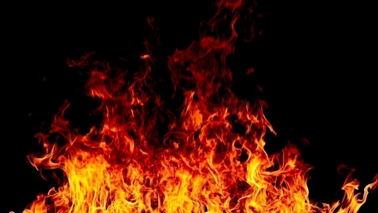 नगरोटा सूरियां में घर में भीषण आग, सारा सामान जलकर राख, लाखों का नुकसान