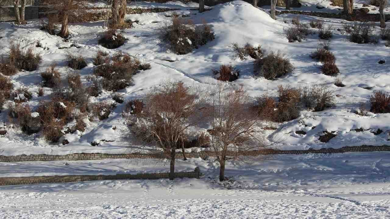 लाहौल स्पीति में भारी हिमपात, शिंकुला दर्रे से जंस्कार का संपर्क पूरी तरह बंद