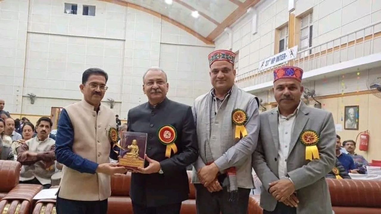 पढ़ाई के साथ खेलकूद और सांस्कृतिक गतिविधियां भी जरूरी : सुनील शर्मा