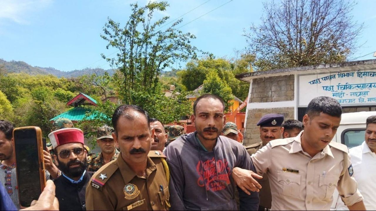 मंडी के सरकाघाट में छात्रा की हत्या, पुलिस ने हमलावर को हिरासत में लिया