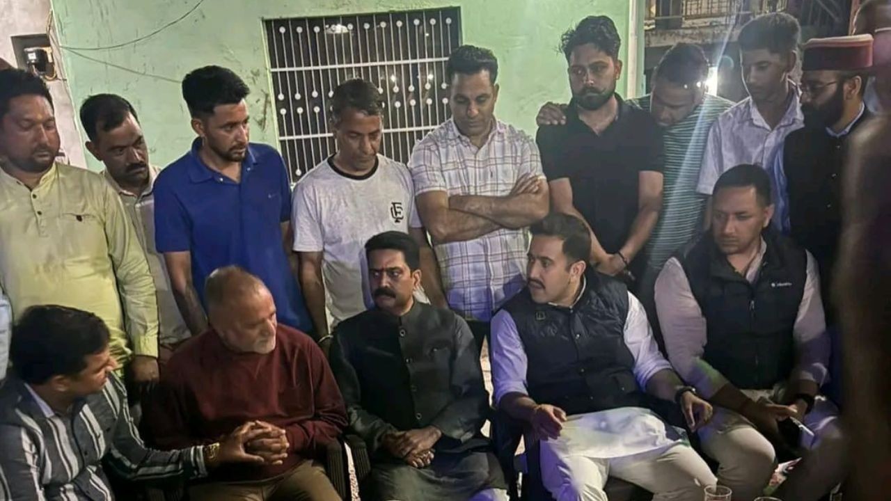 मंत्री विक्रमादित्य सिंह ने पीड़ित परिवार से मिलकर सहायता और न्याय का भरोसा दिया