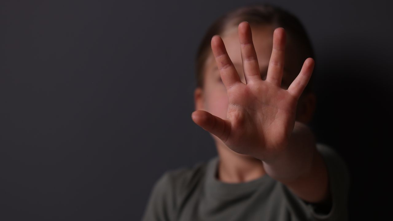 मनाली होटल घटना में दो वर्षीय बच्ची से दुर्व्यवहार का आरोप, पुलिस ने दर्ज किया केस