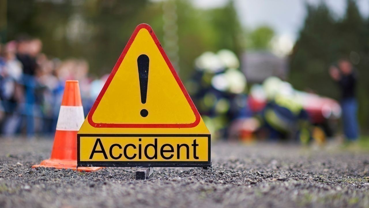 करसोग-शिमला सड़क पर कलगार के पास कार खाई में गिरी, दो युवकों की मौत