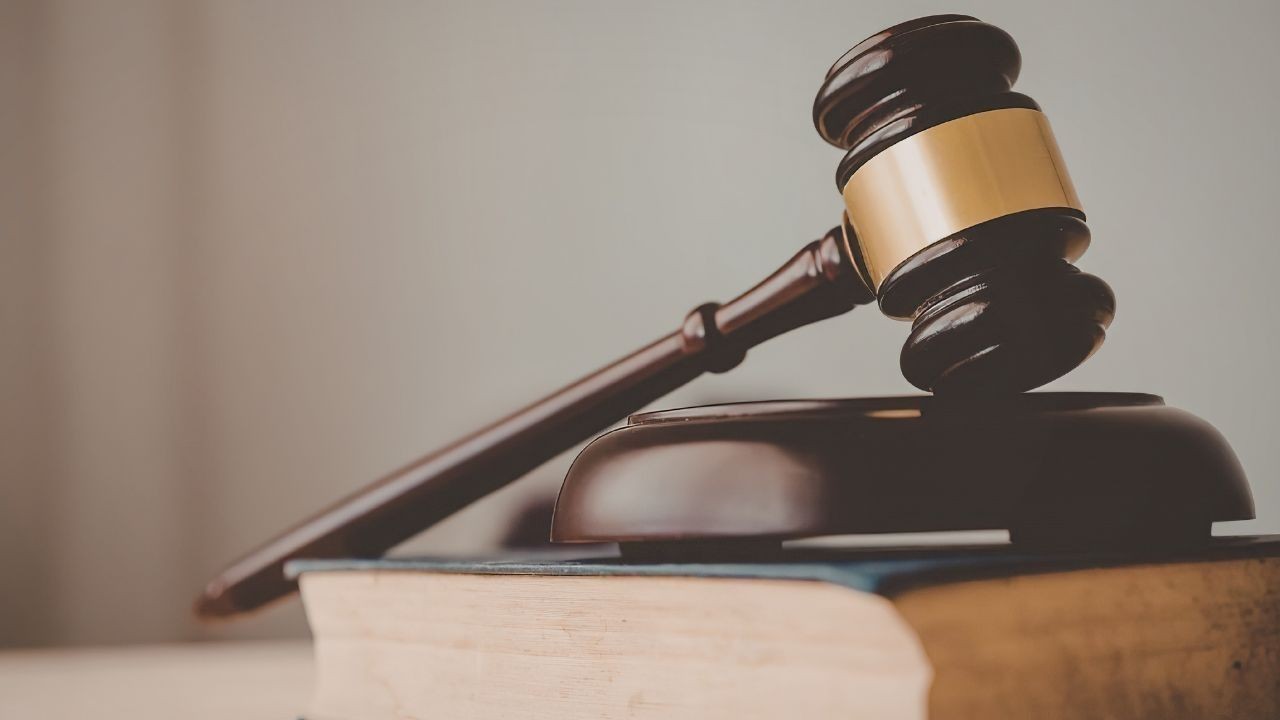 कुल्लू कोर्ट का बड़ा फैसला, 2018 में पति की हत्या मामले में महिला और उसके साथी को उम्रकैद की सजा