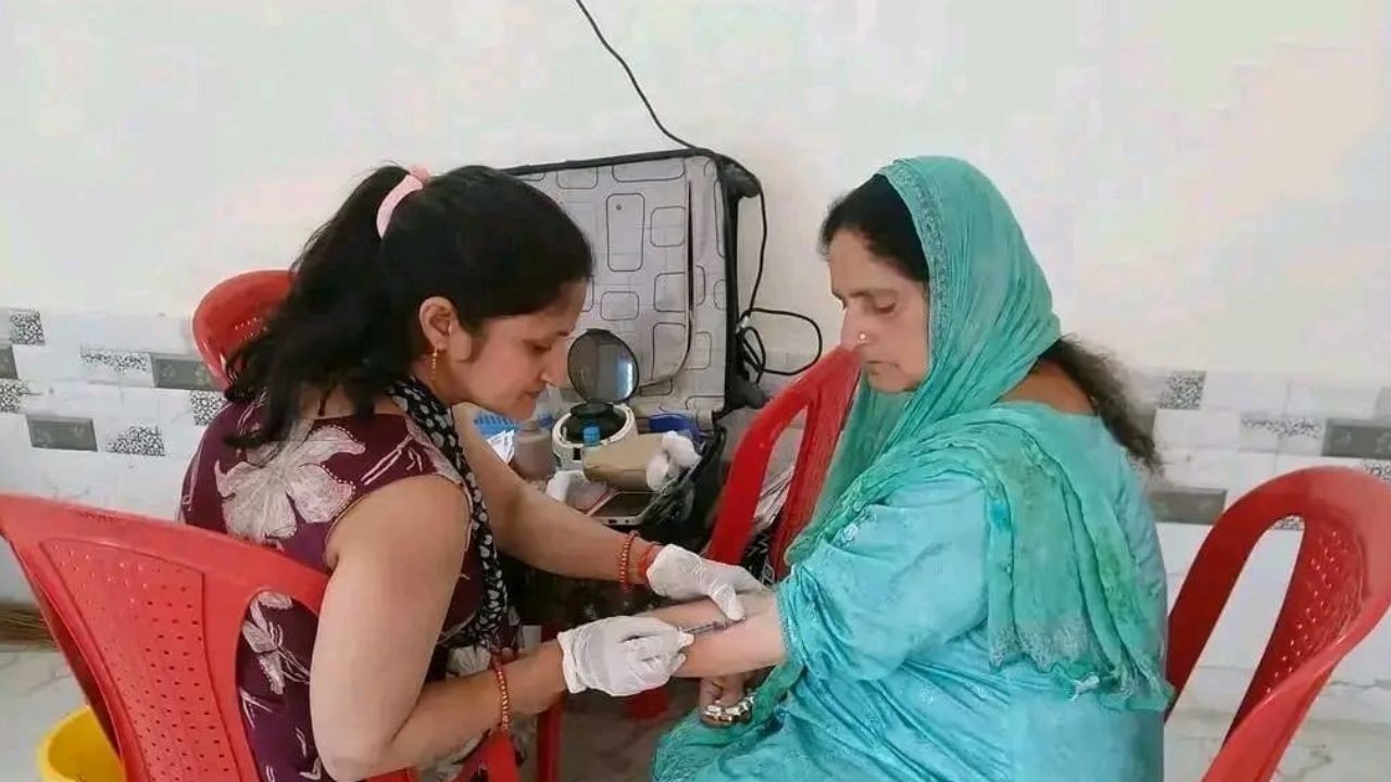 ढनवान पंचायत में बड़ा हेल्थ कैंप, लोगों को मिली मुफ्त जांच सुविधा