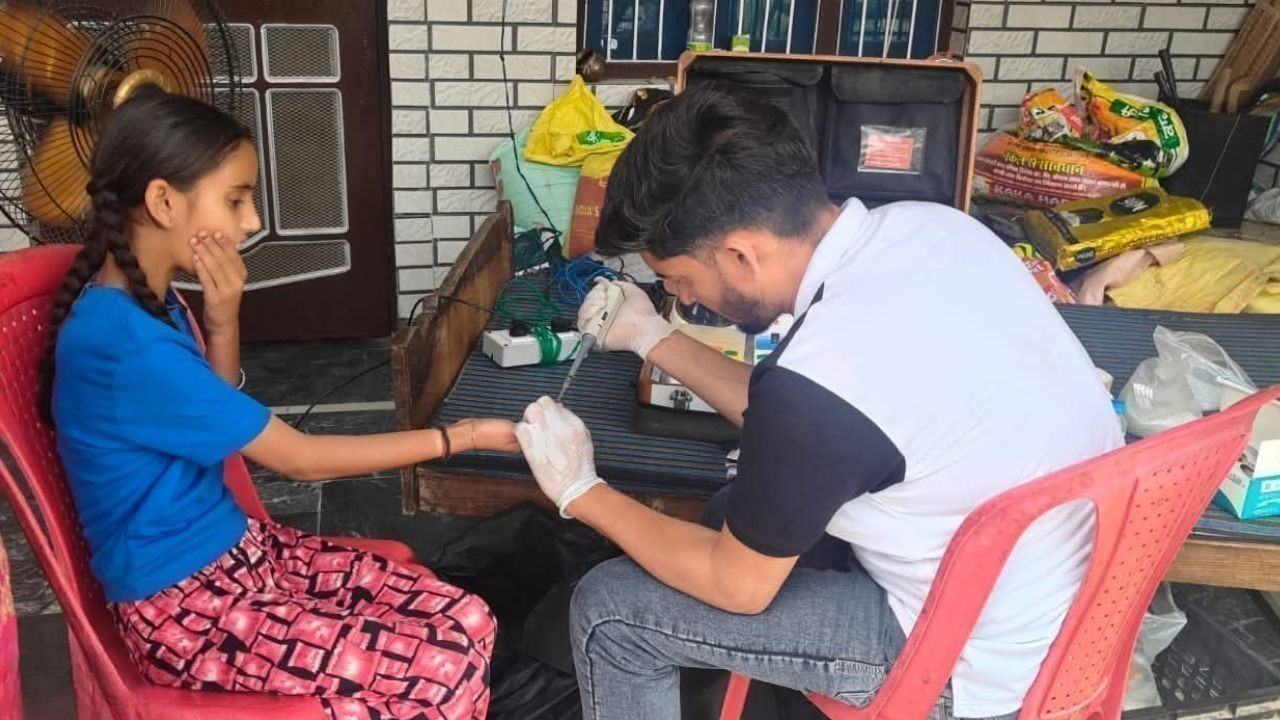 नादौन में मलेरिया दिवस पर स्वास्थ्य शिविर, लोगों को दी गई जरूरी जानकारी