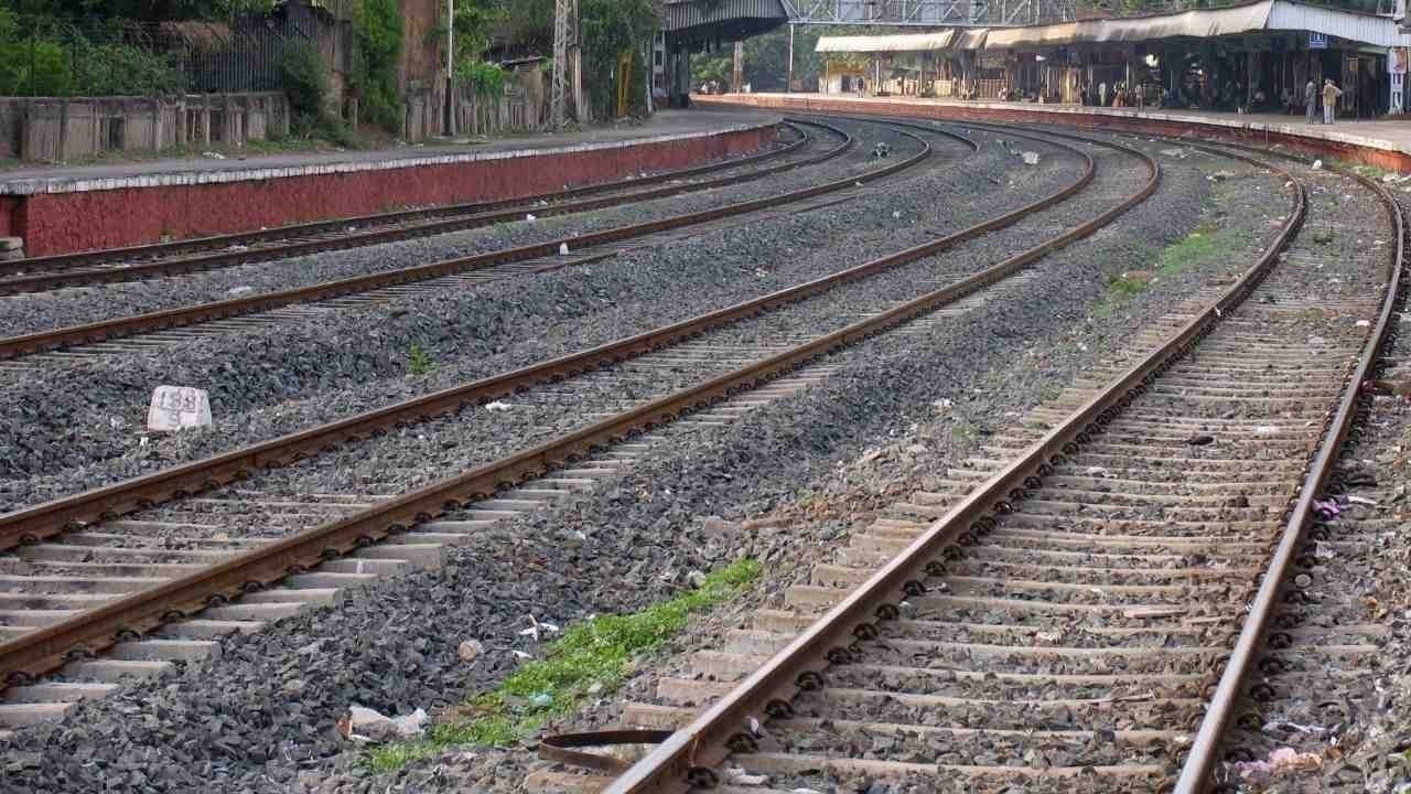 पटियाला में रेलवे ट्रैक पर धमाका, बम लगाते समय युवक की मौत