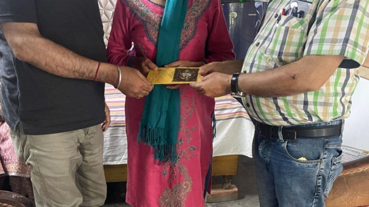 पालमपुर में सूद सभा बनी बेसहारा परिवार की उम्मीद, शिक्षा के लिए दिया सहयोग