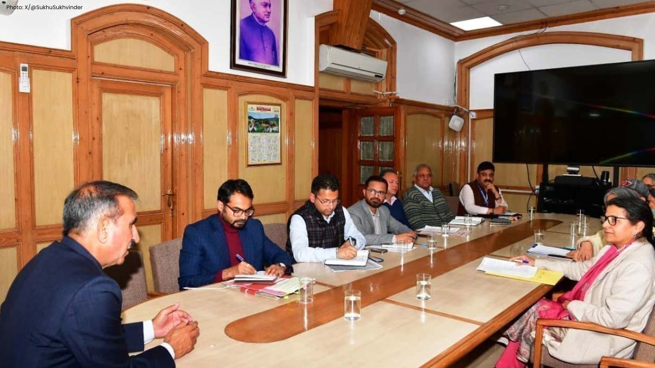CM सुक्खू ने अस्पतालों में MRI और CT स्कैन सुविधा तेज करने के दिए सख्त आदेश