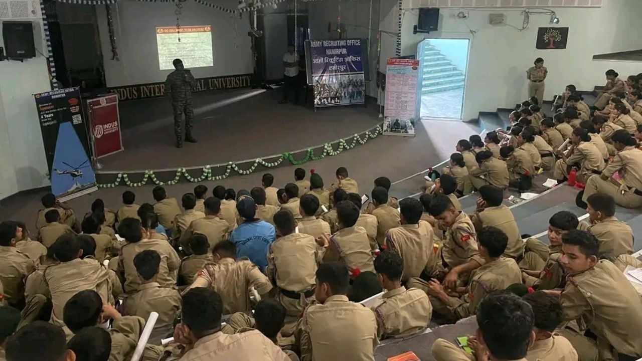 सेना भर्ती अधिकारियों ने एनसीसी कैडेट्स को सेना में करियर बनाने का दिया मार्गदर्शन