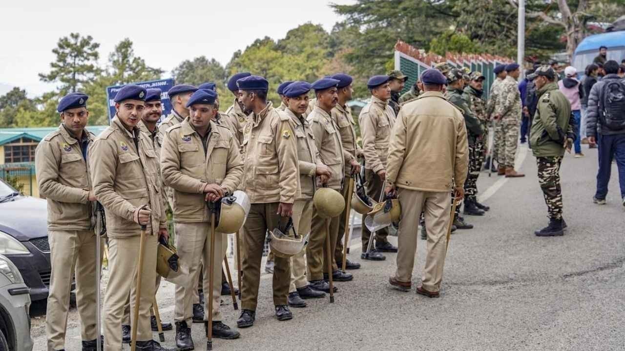 शिमला के रोहड़ू में धमकी वाले पोस्टर, सरकारी दफ्तरों को उड़ाने की चेतावनी