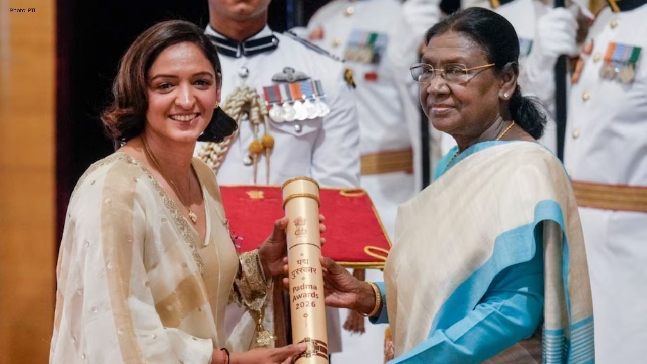 भारतीय महिला क्रिकेट टीम की कप्तान हरमनप्रीत कौर को मिला पद्मश्री सम्मान