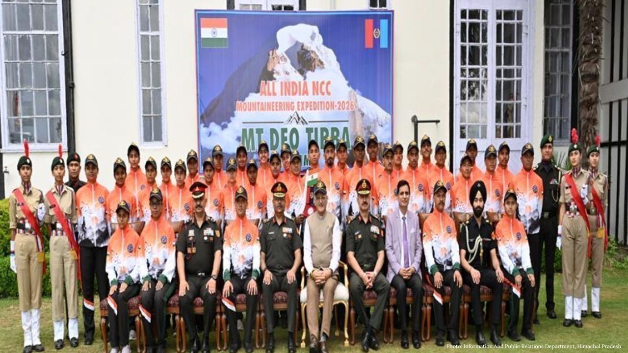 देव टिब्बा अभियान में भाग लेने वाले कैडेटों को राज्यपाल ने किया सम्मानित