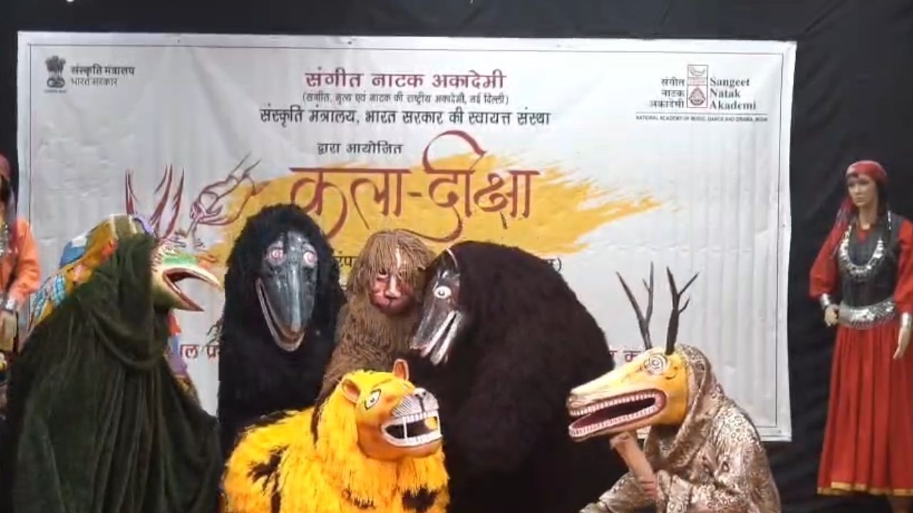 विलुप्त होती लोक कला को बचाने के लिए आगे आया कला प्रशिक्षण कार्यक्रम