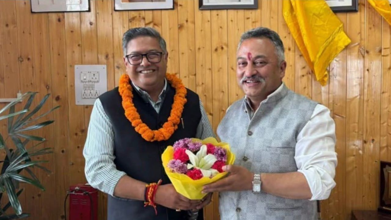 पालमपुर की जीत पर शिक्षा मंत्री ने विधायक आशीष बुटेल को दी बधाई
