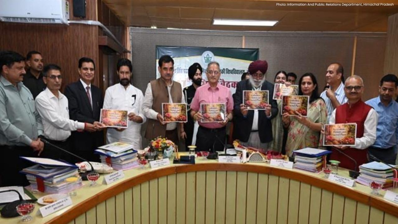 नौणी विश्वविद्यालय की सीनेट बैठक में शिक्षा, शोध और स्वरोजगार पर चर्चा