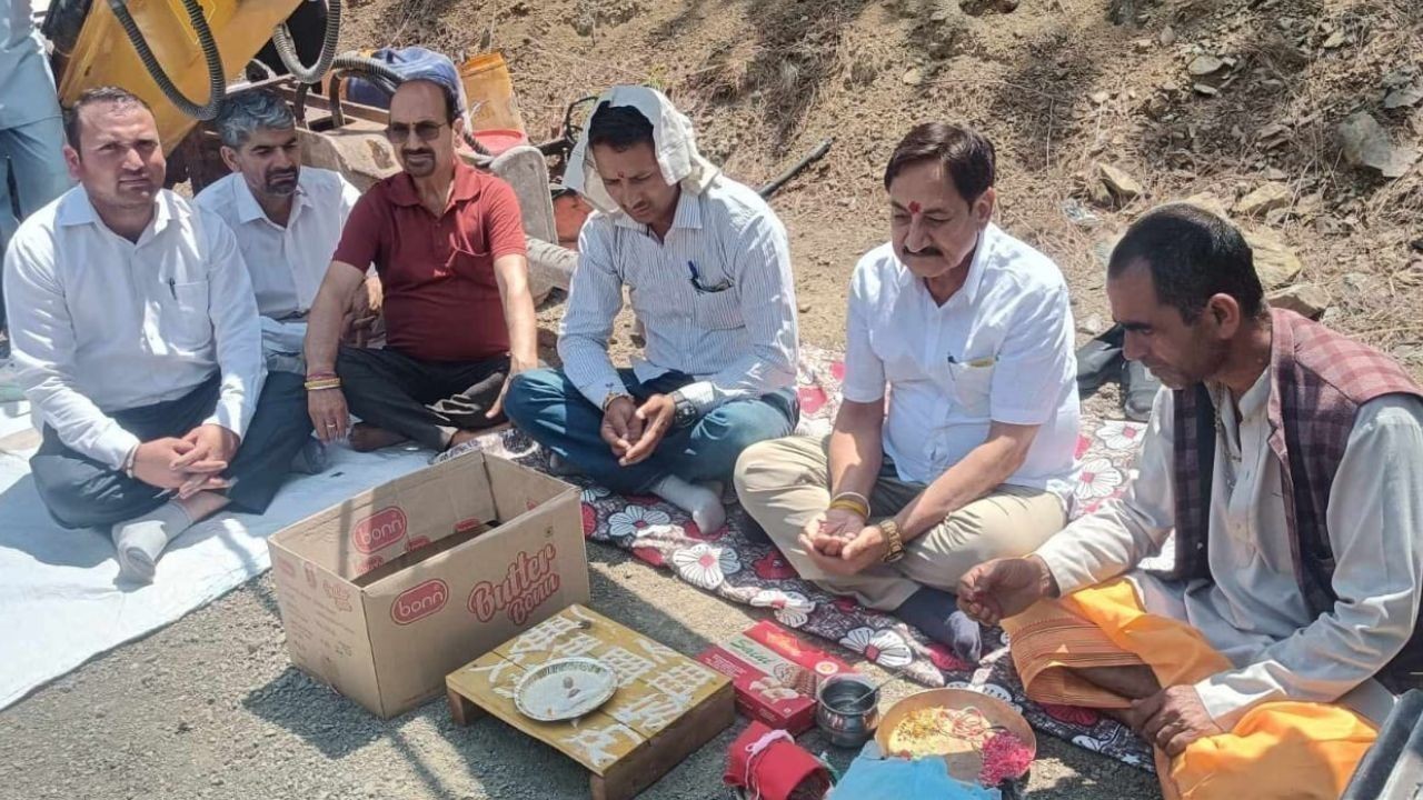 ग्रामीण विकास की ओर बड़ा कदम, चनीकर-देवरा नाल सड़क का निर्माण शुरू
