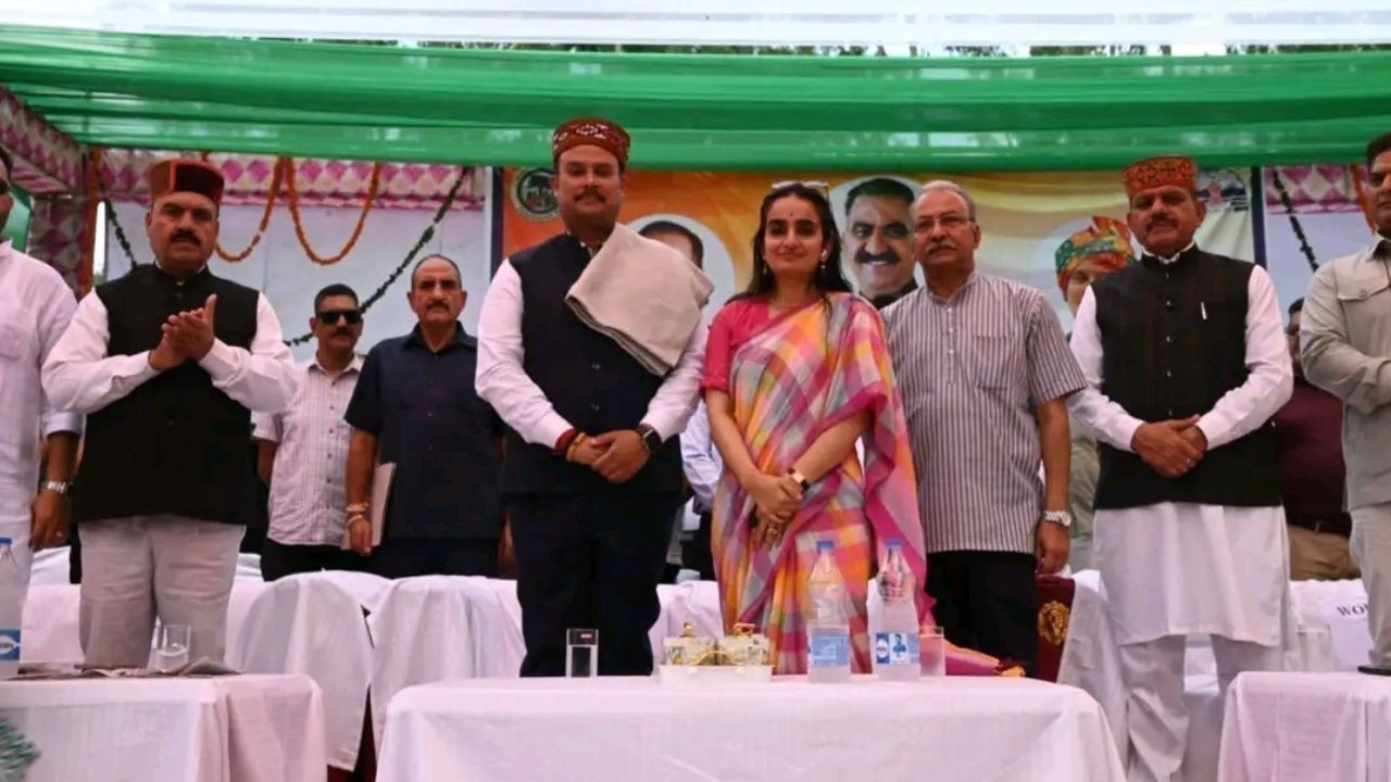 अच्छा काम करने वाले पंचायत जनप्रतिनिधियों को पुरस्कृत करेगी सरकार : यादविंद्र गोमा