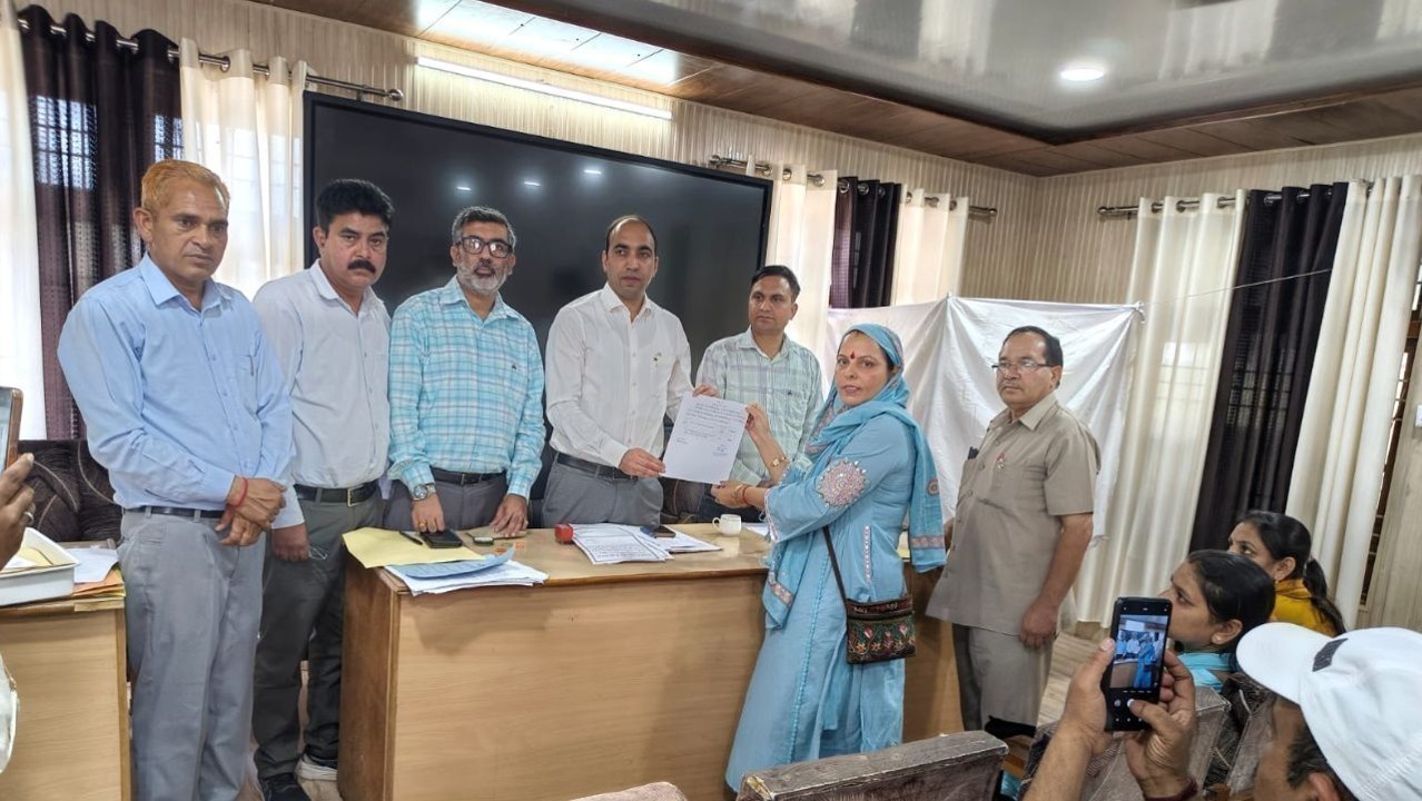 पालमपुर में बीडीसी भवारना चुनाव संपन्न, रीना धीमान बनीं नई अध्यक्ष