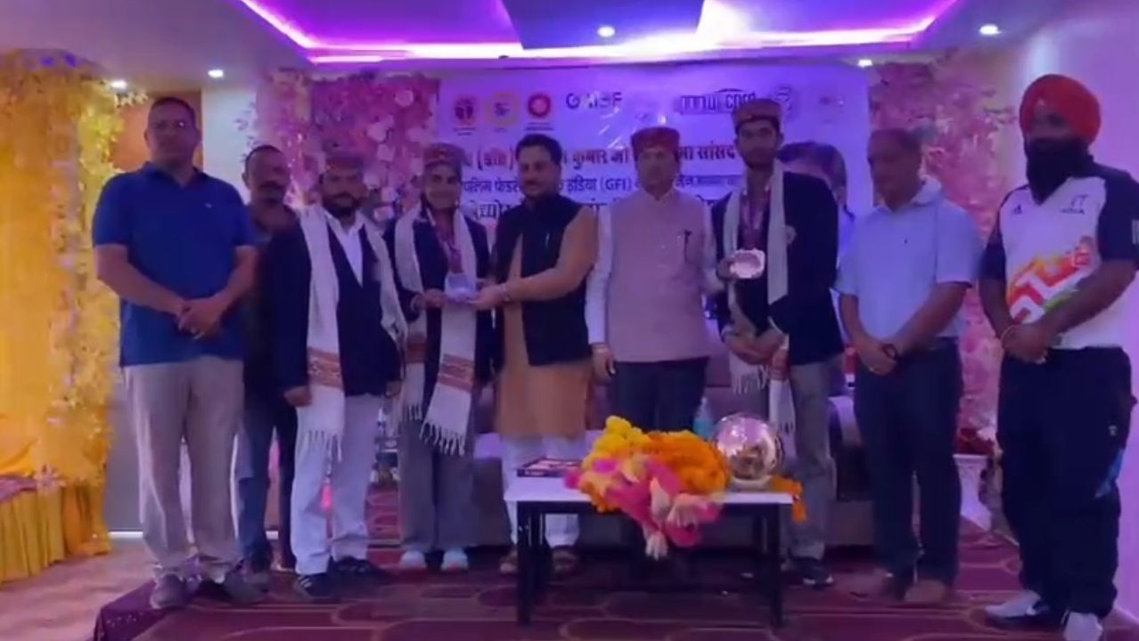 मंडी में खिलाड़ियों का बढ़ा सम्मान, राष्ट्रीय और एशियाई विजेताओं को किया गया सम्मानित