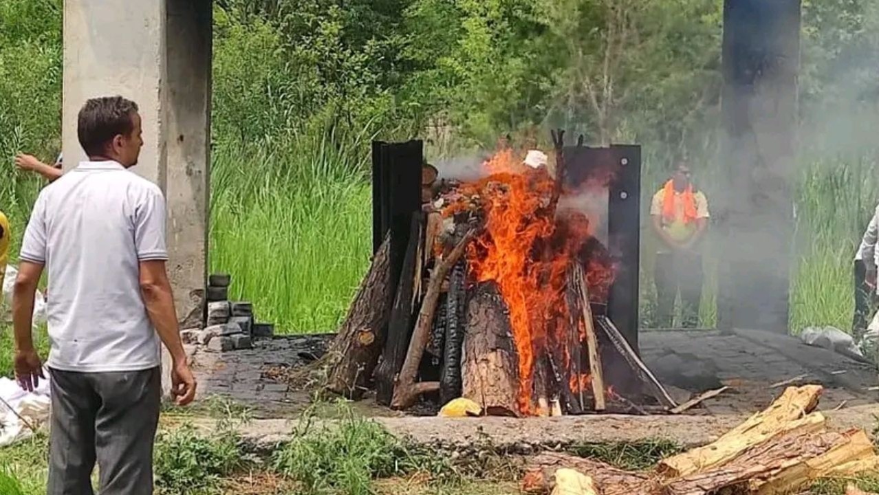 हमीरपुर के युवा मर्चेंट नेवी अफसर की मौत, विदेश से लौटा शव तो गांव में पसरा मातम