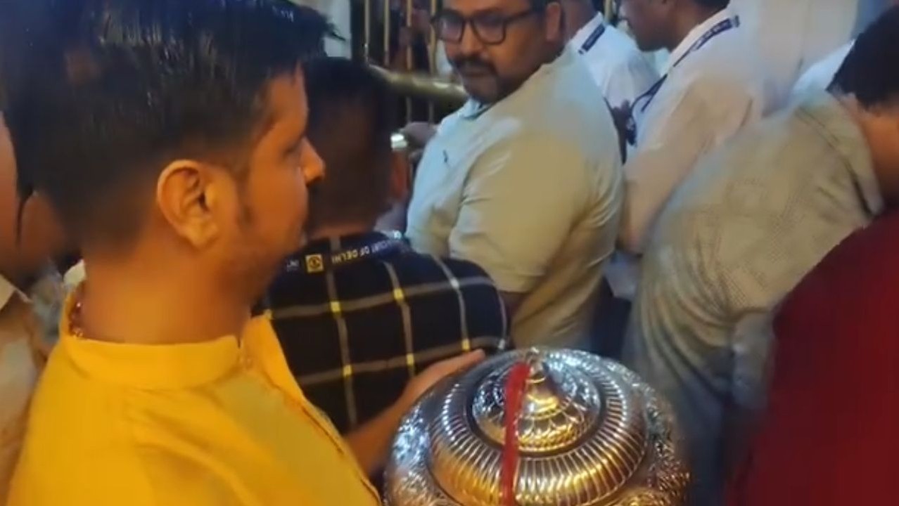 माता ज्वाला की कृपा से पूरी हुई मनोकामना, भक्त ने भेंट किया 1 किलो चांदी का छत्र