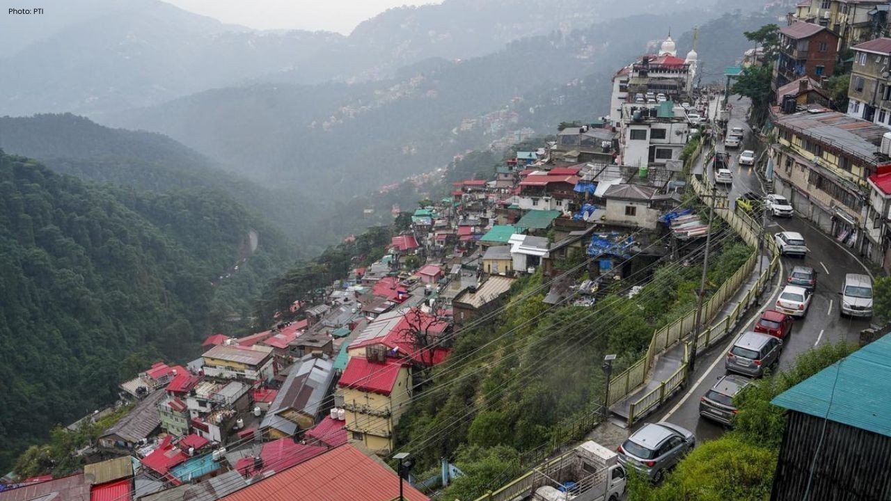 हिमाचल में भारी बारिश का अलर्ट, मौसम विभाग ने इन जिलों के लिए जारी की चेतावनी