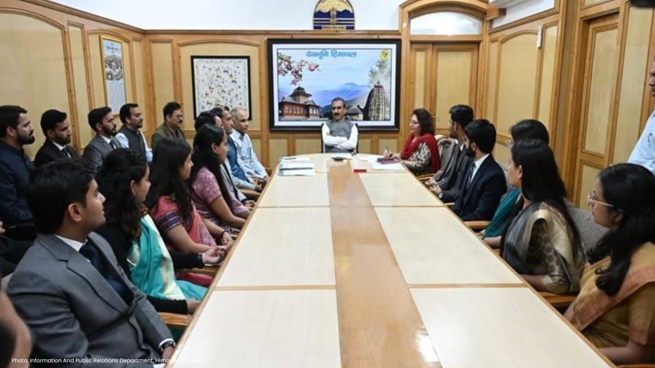 HAS अधिकारियों से CM सुक्खू बोले, जनता की सेवा सबसे बड़ी जिम्मेदारी, जानिए क्या दिए निर्देश?