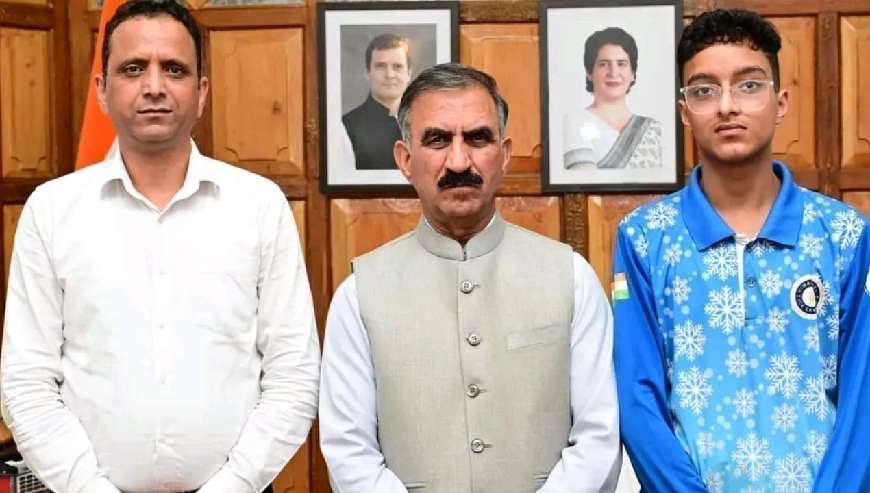 हमीरपुर के समर्थ अत्री का एशियन आइस स्केटिंग ट्रॉफी में चयन