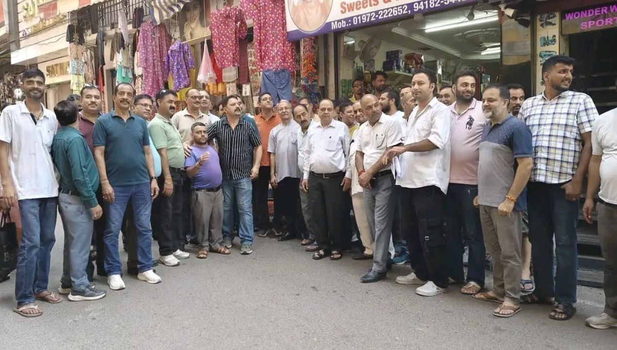 हमीरपुर के दो सरकारी स्कूलों का विलय रद्द, सरकार ने बदला फैसला