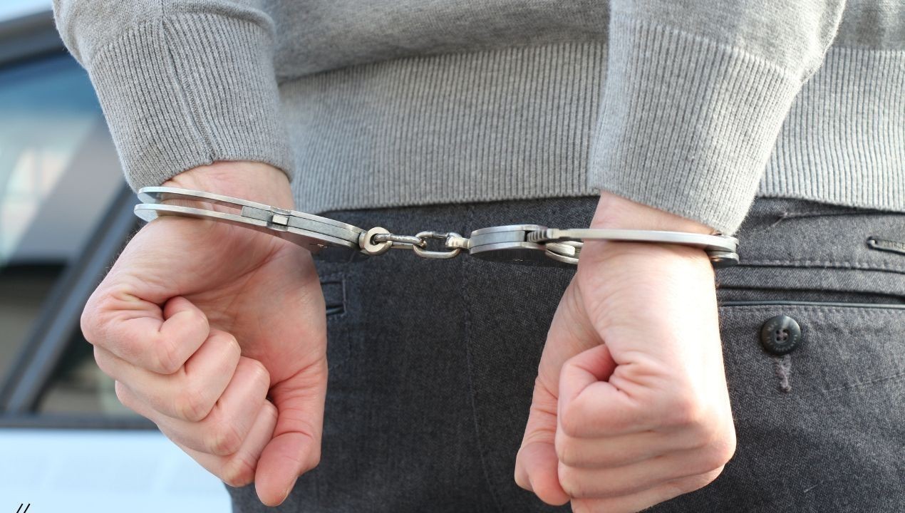 सोलन पुलिस की बड़ी कार्रवाई, चिट्टे के साथ पांच नशा तस्कर गिरफ्तार, दो वाहन जब्त
