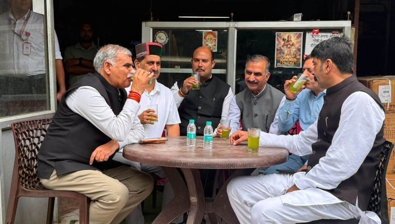 नगरोटा बगवां में काके दा ढाबा पहुंचे मुख्यमंत्री, स्थानीय स्वाद की सराहना