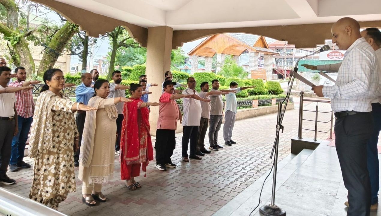 कारगिल विजय दिवस पर अमर शहीदों को श्रद्धांजलि, राष्ट्र रक्षा की ली शपथ