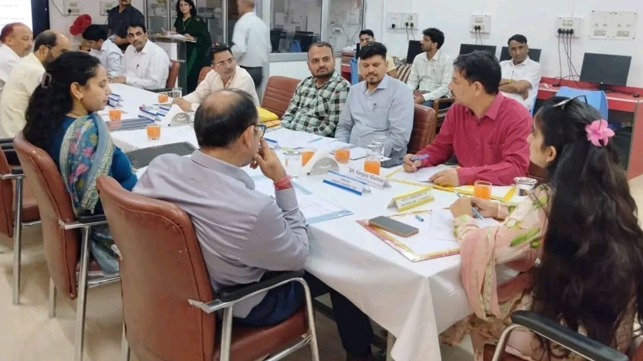 हमीरपुर केंद्रीय विद्यालय में वोकेशनल लैब शुरू, पीएमश्री बजट पर निर्देश