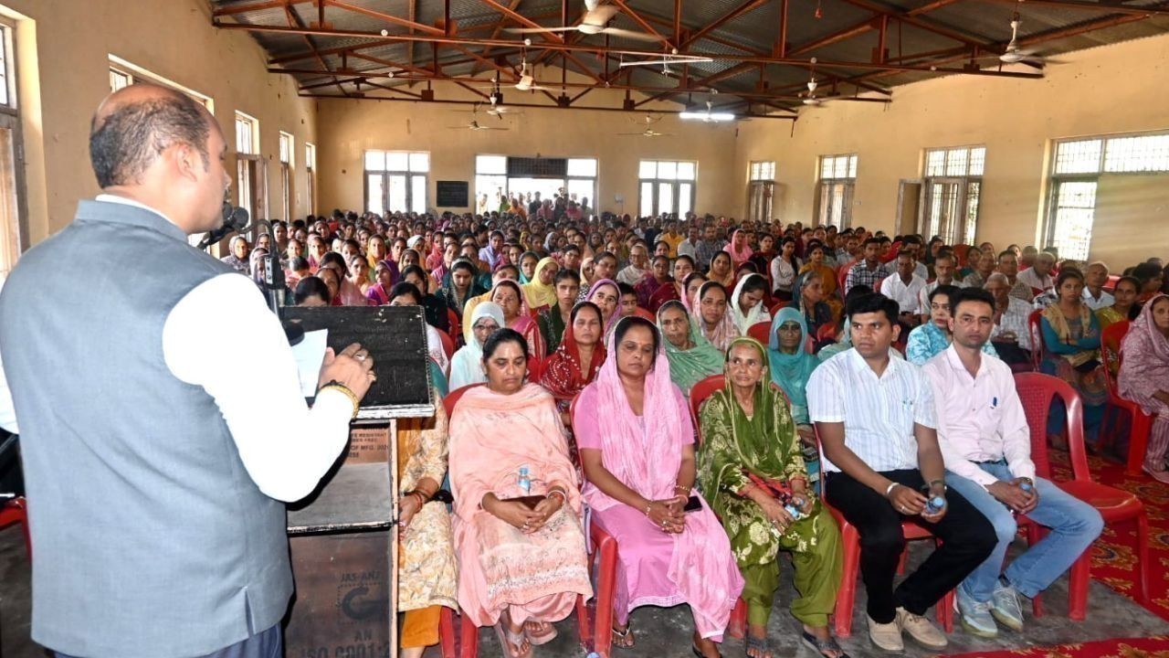 बीपीएल परिवारों की समस्याओं का मौके पर समाधान, मंत्री ने सुनीं शिकायतें