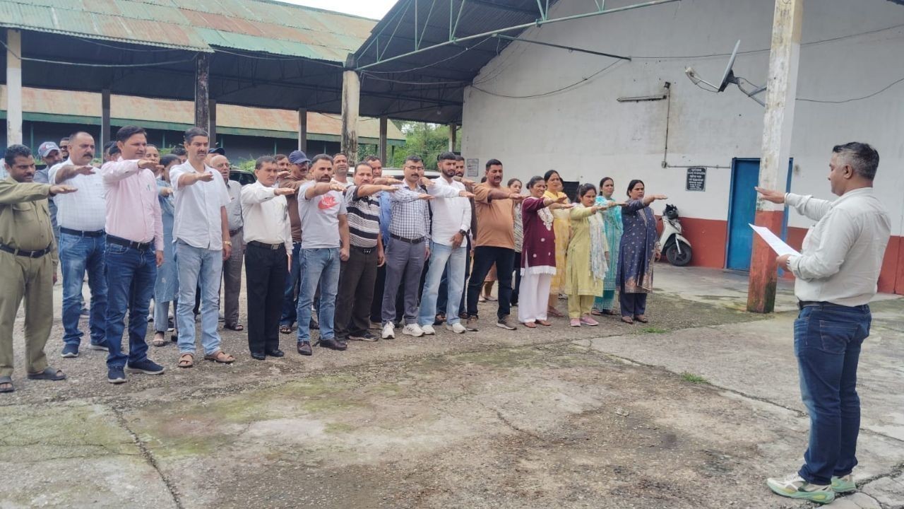 पालमपुर मशरूम विकास परियोजना में मनाया गया सद्भावना दिवस