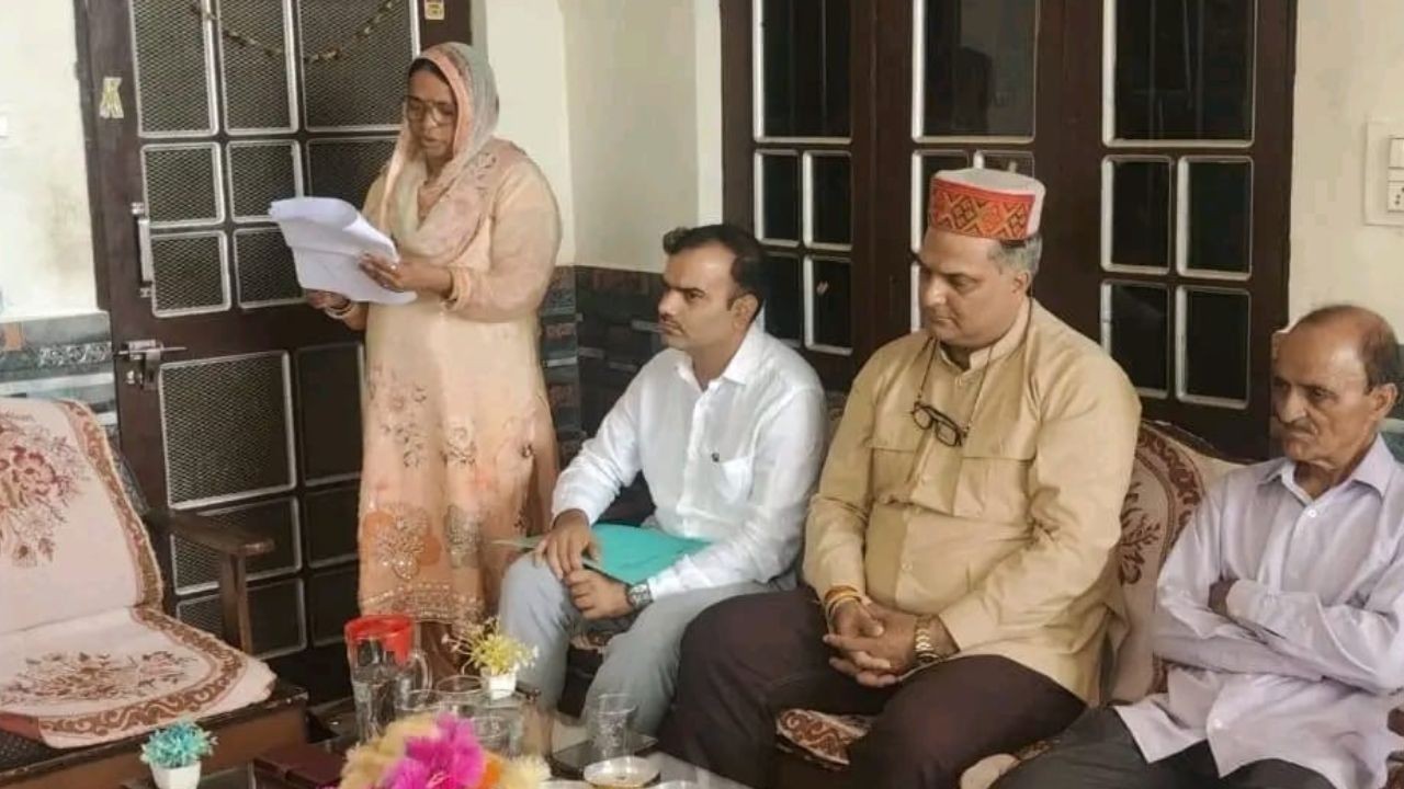 हमीरपुर में स्वास्थ्य, सड़क और रोजगार विकास को नई गति: डॉ. वर्मा