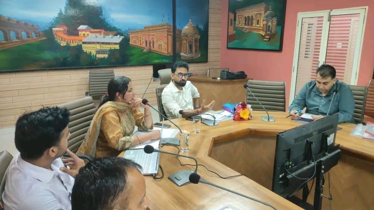 हमीरपुर में 2670 युवाओं को मिलेगा कौशल प्रशिक्षण, 10वीं-12वीं पास के लिए निशुल्क कोर्स