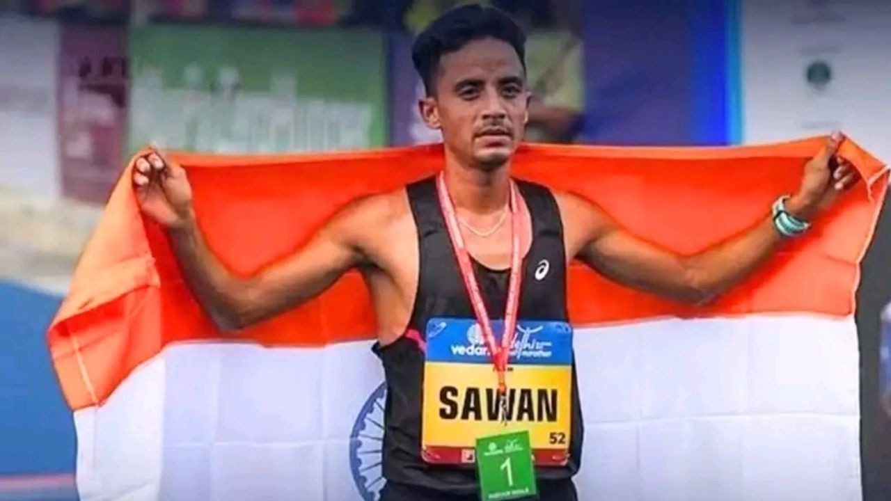 मंडी के सावन बरवाल ने एशियाई खेलों में जीता रजत, 44 साल बाद भारत को मैराथन में पदक