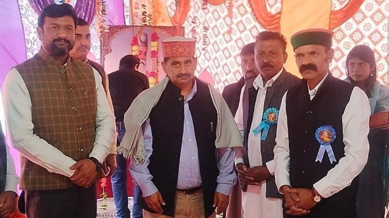 कजलोट के 28 परिवारों को जल्द मिलेंगे भूमि पट्टे: केवल सिंह पठानिया