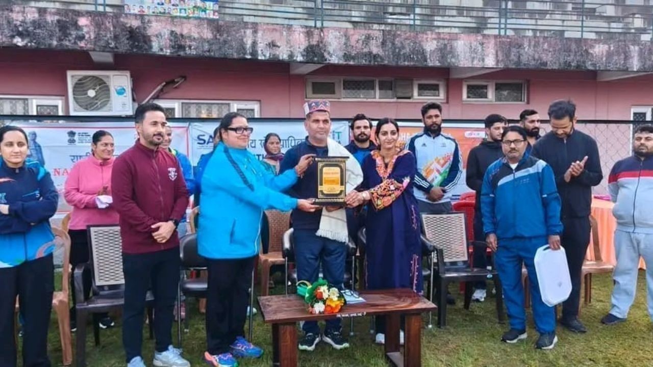 हमीरपुर में नशामुक्त भारत के संदेश के साथ मिनी मैराथन, 300 तक बच्चों और युवाओं ने लिया हिस्सा